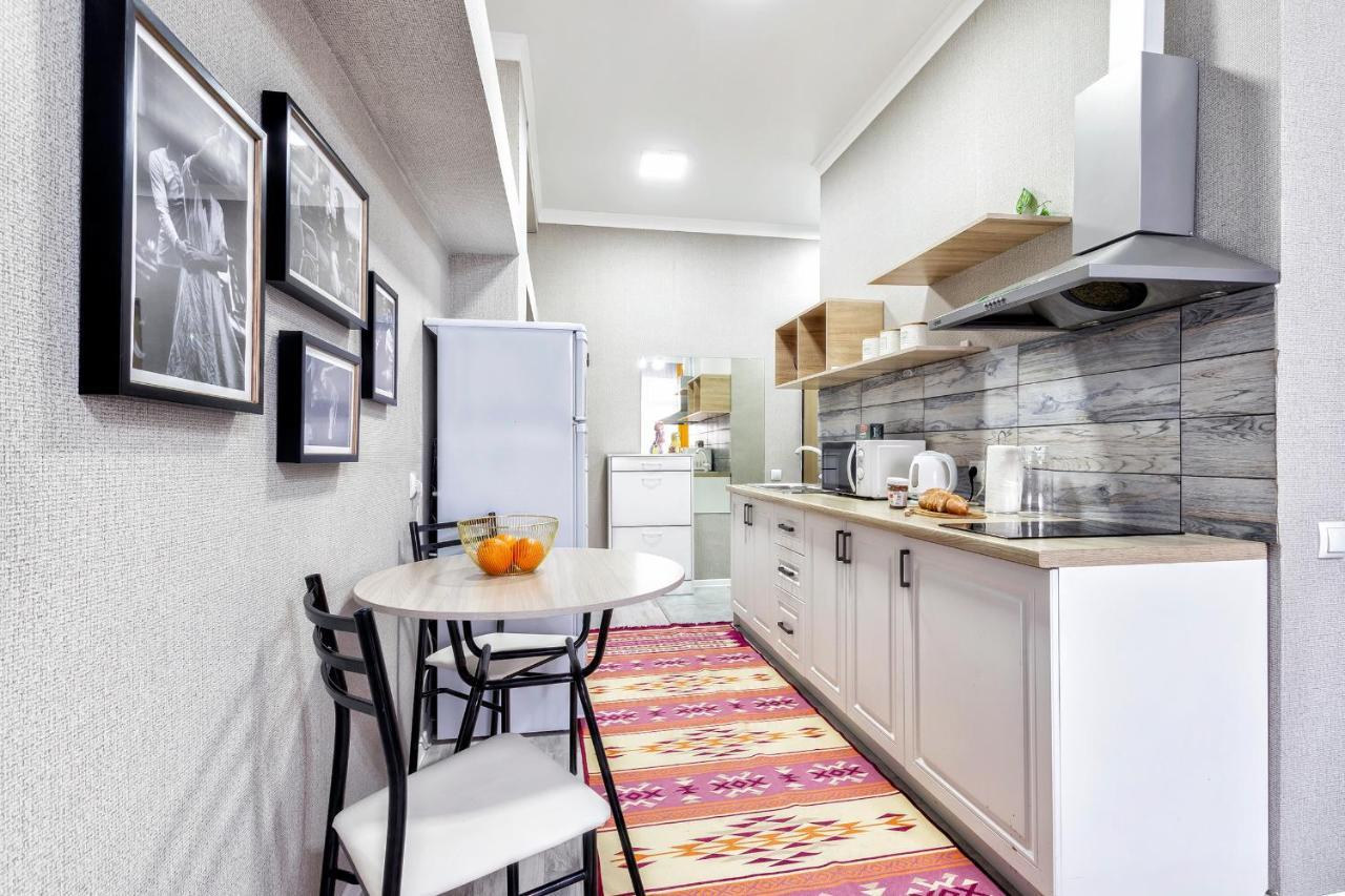 Cosy flat in the city center Astana Extérieur photo
