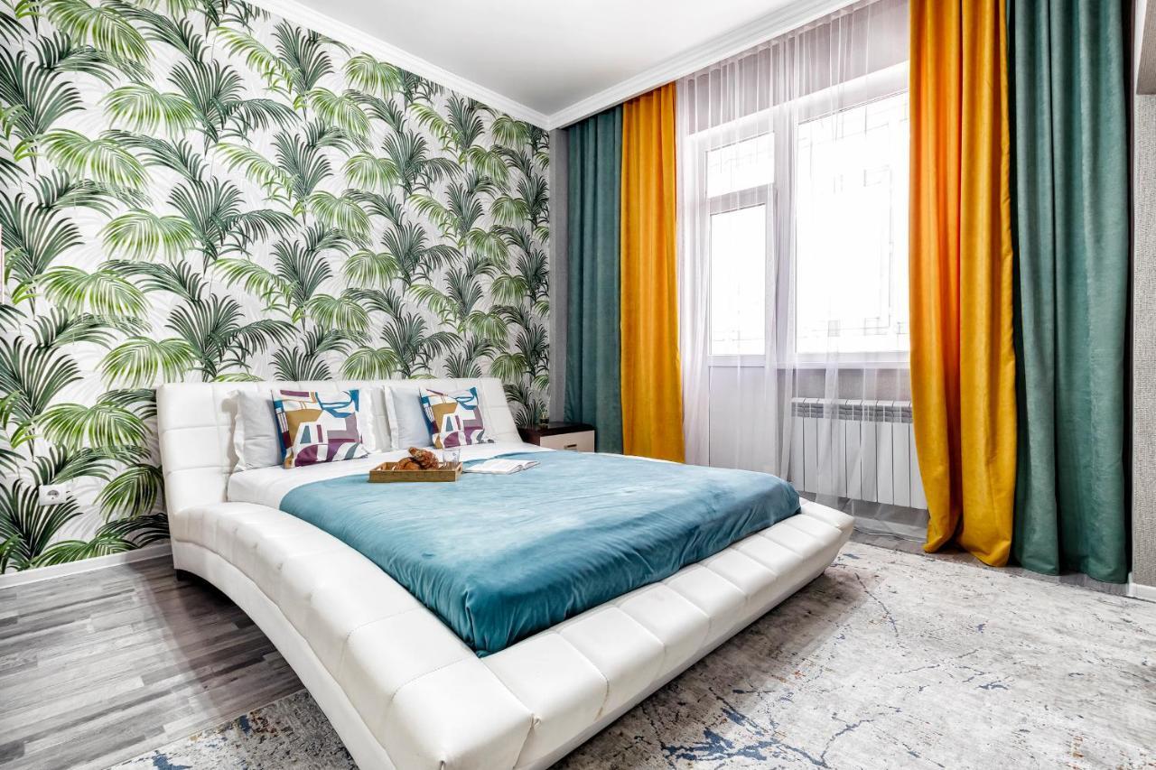 Cosy flat in the city center Astana Extérieur photo