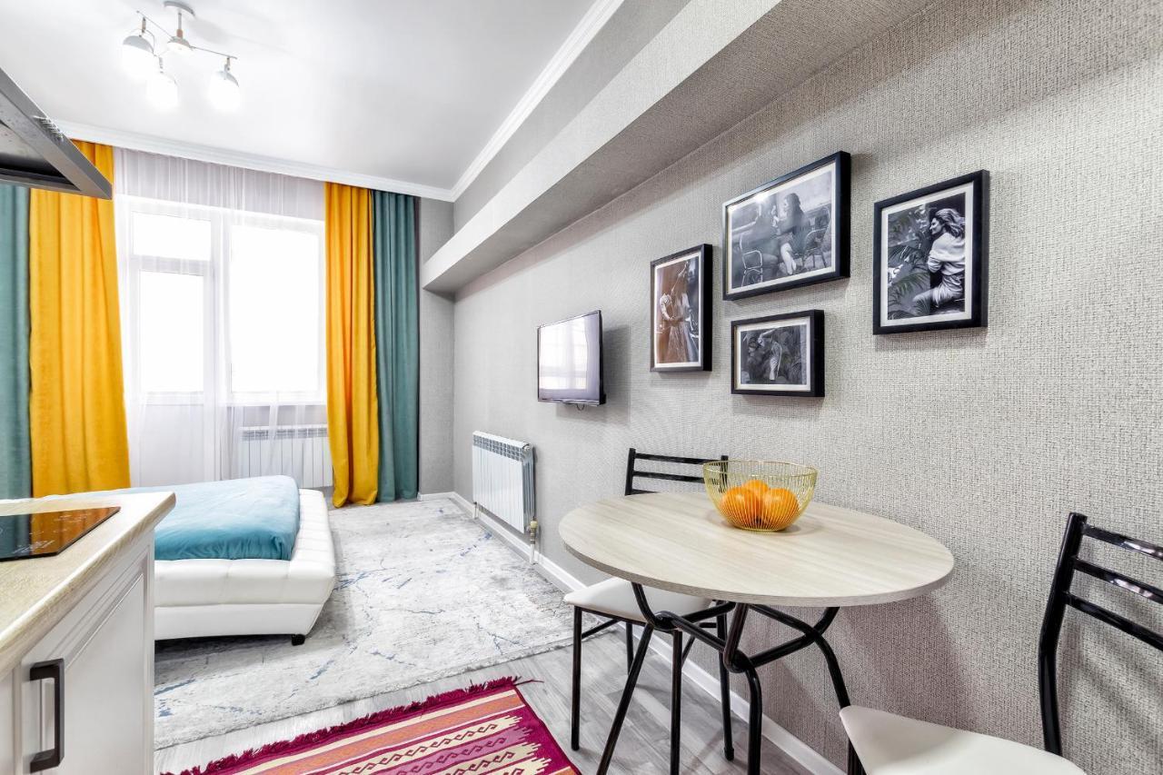 Cosy flat in the city center Astana Extérieur photo